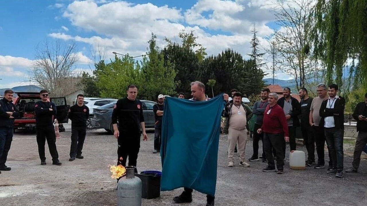 Korkuteli Devlet Hastanesinde Yangın Ve Tahliye Eğitimi-1