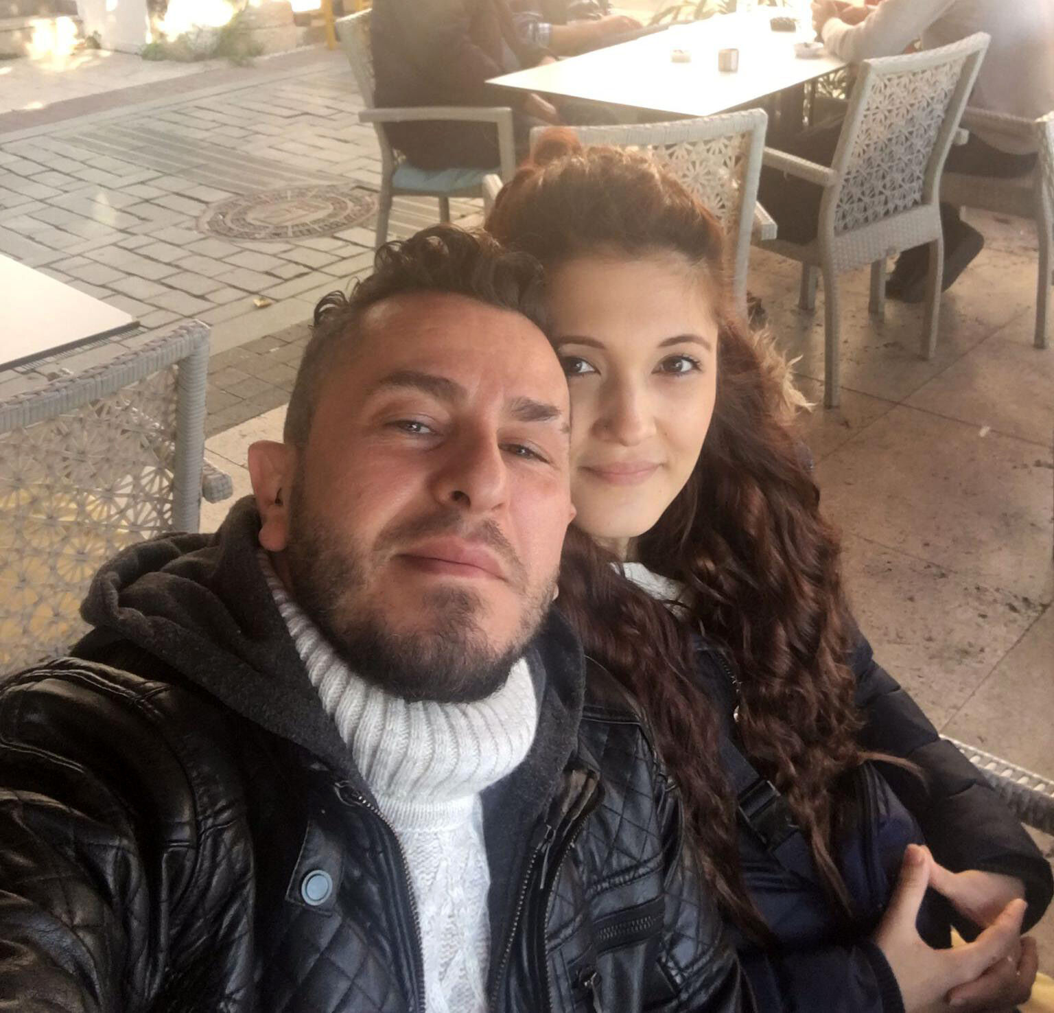 Yardım Bekliyor