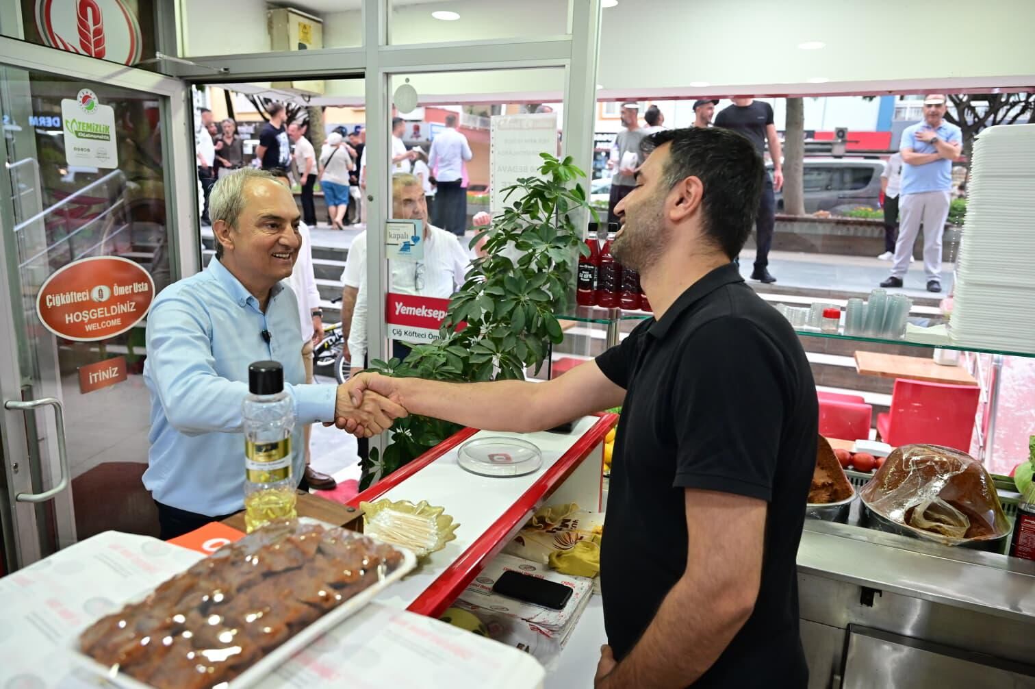 Kocagozun ‘ Temizlik Kirletmemektir Kampanyasi Sokak Sokak Yayiliyor 3