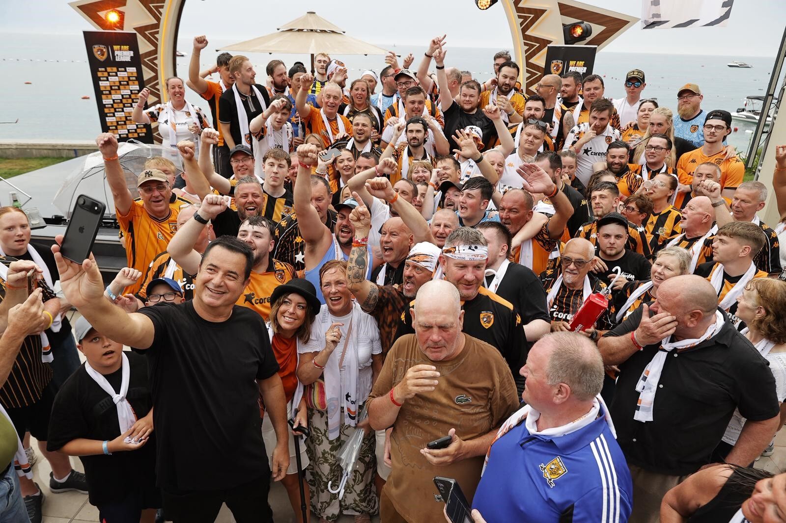 Acun Ilicali Antalya Taraftar2