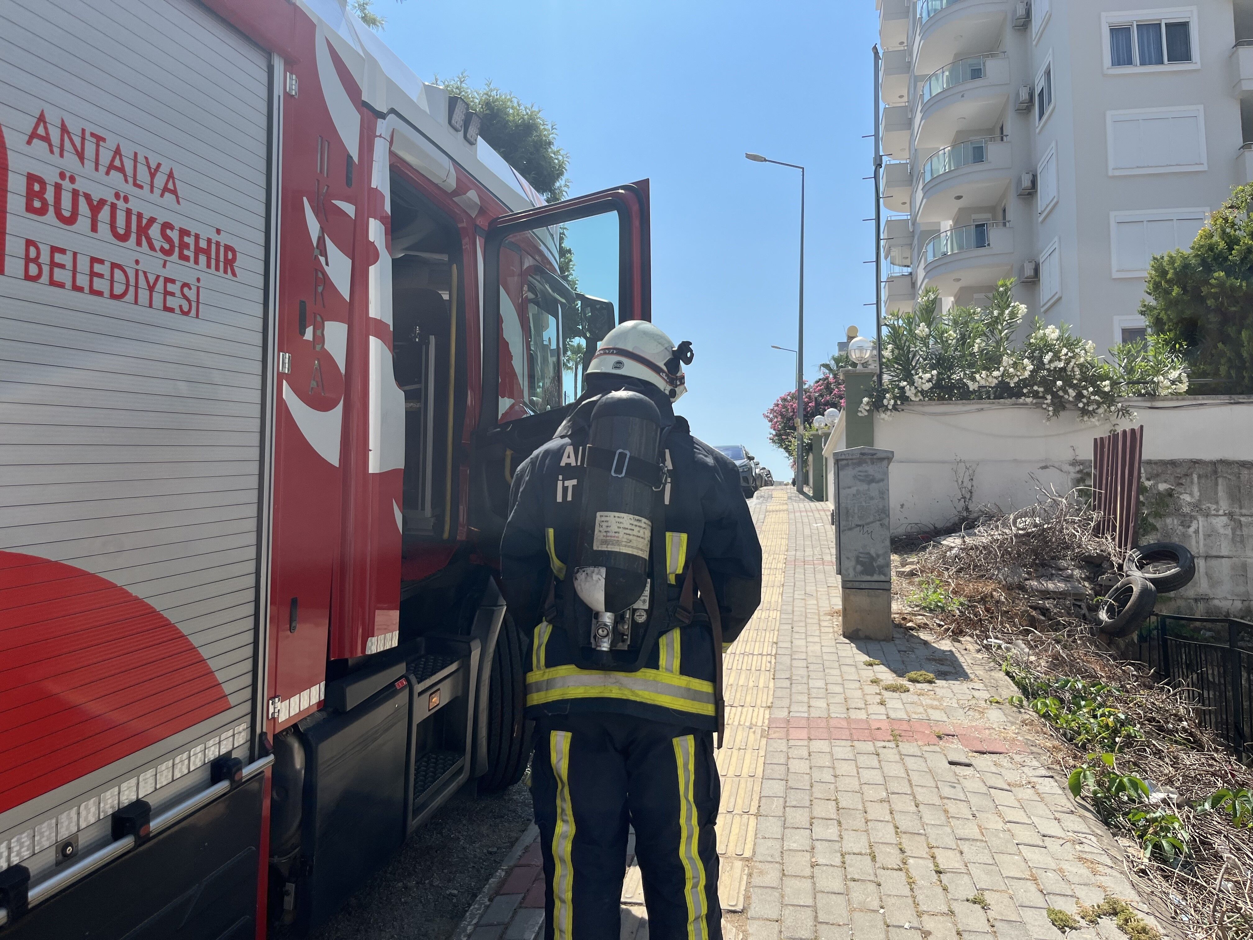 Alanya Apartman Dairesi Yangin4