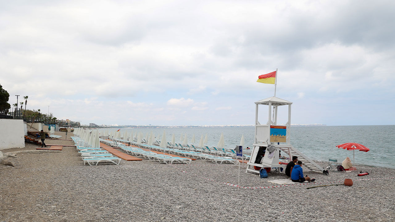 Anet Plaji Sezona Hazir Antalya Konyaalti1