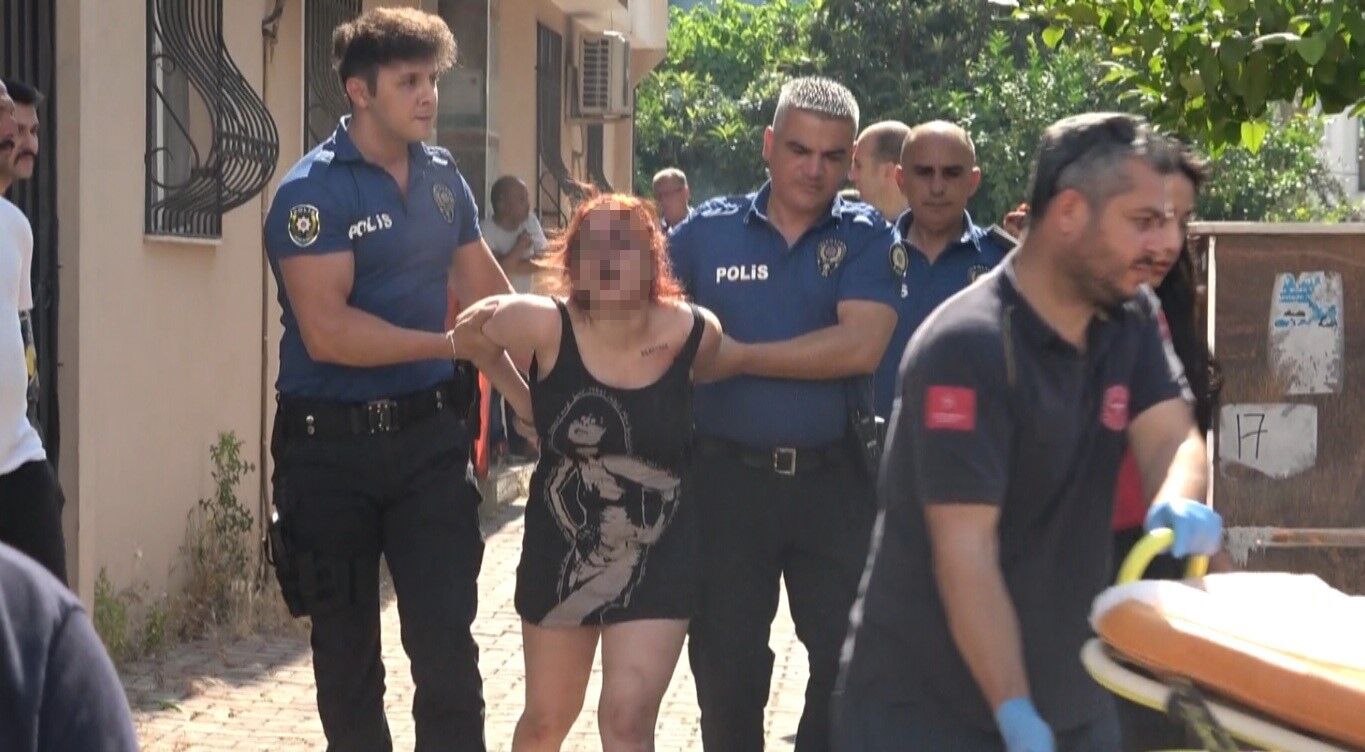 Antalya Kepez Evi Yakmaya Calisti Sinir Krizi Gecirdi3