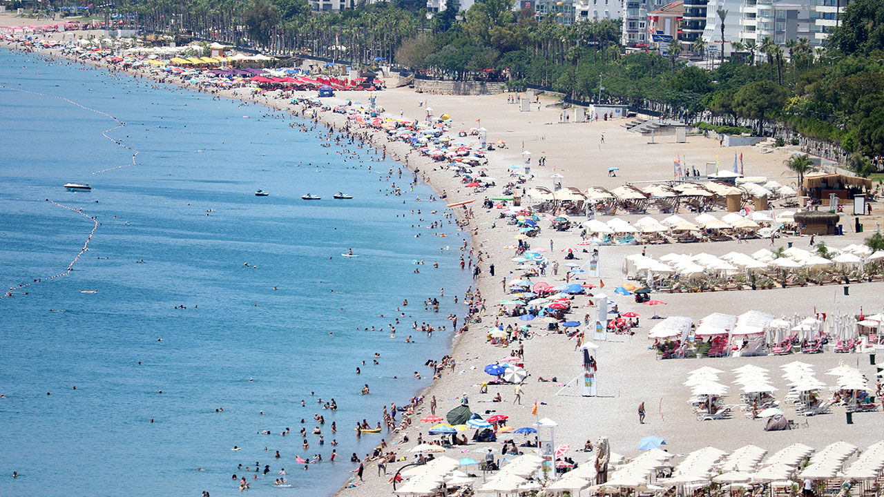 Antalya Sahil Sicaklik Artti Yogunluk6