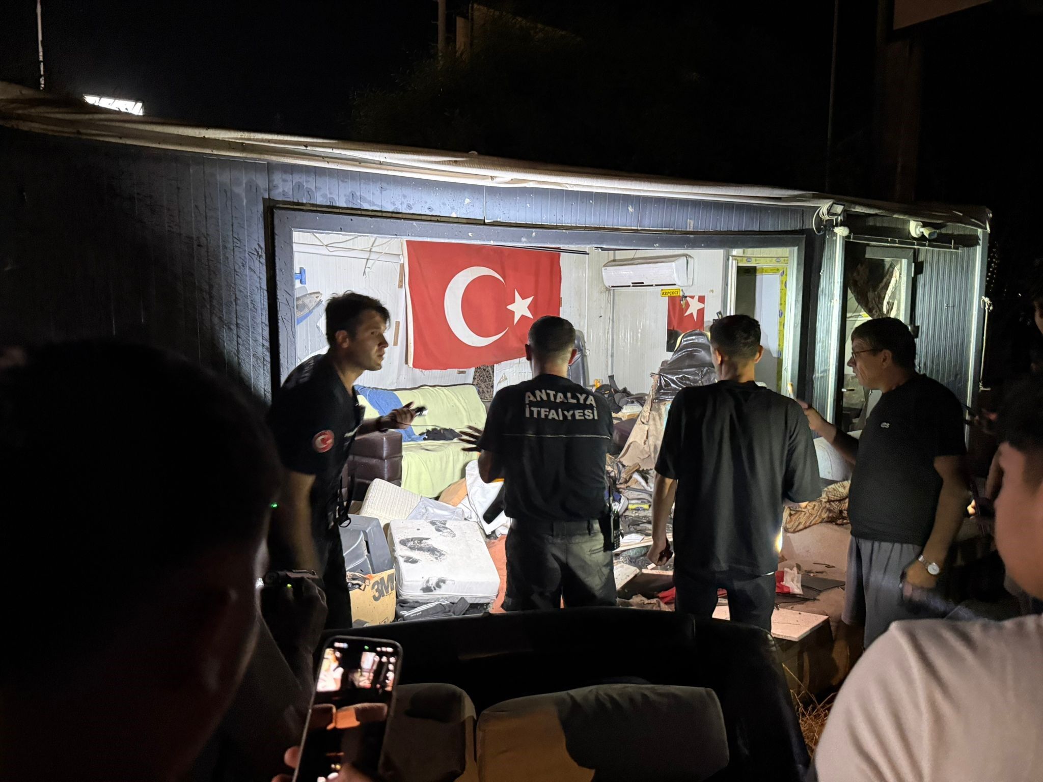 Antalya Serik Isci Motor Baraka Yarali Kaza5