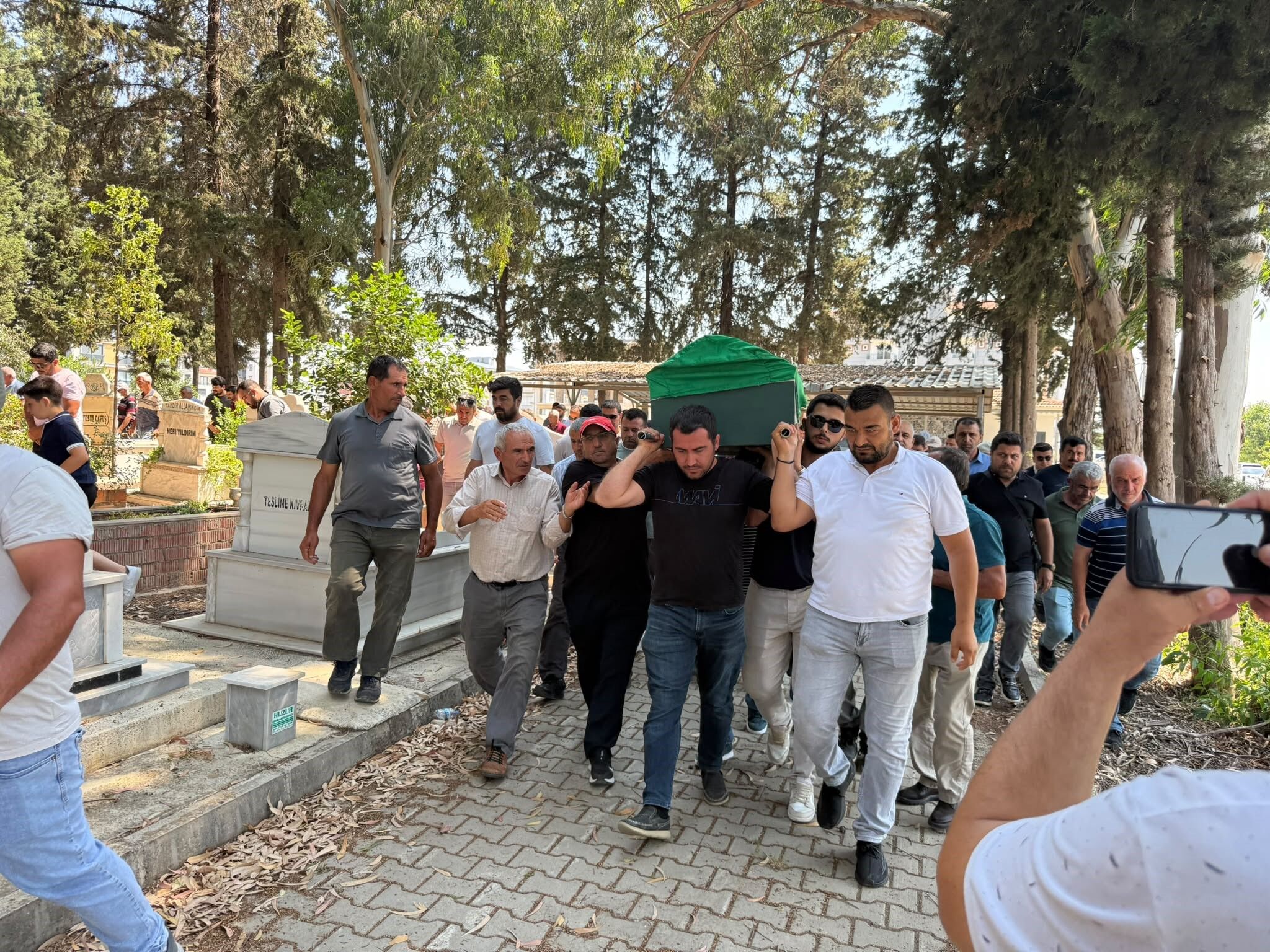 Antalya Serik Kizinin Acisina Dayanamadi Antalya2