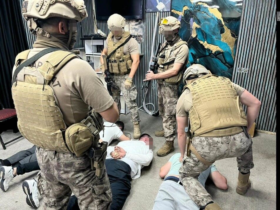 Antalya'da Suç Örgütü Operasyonu3