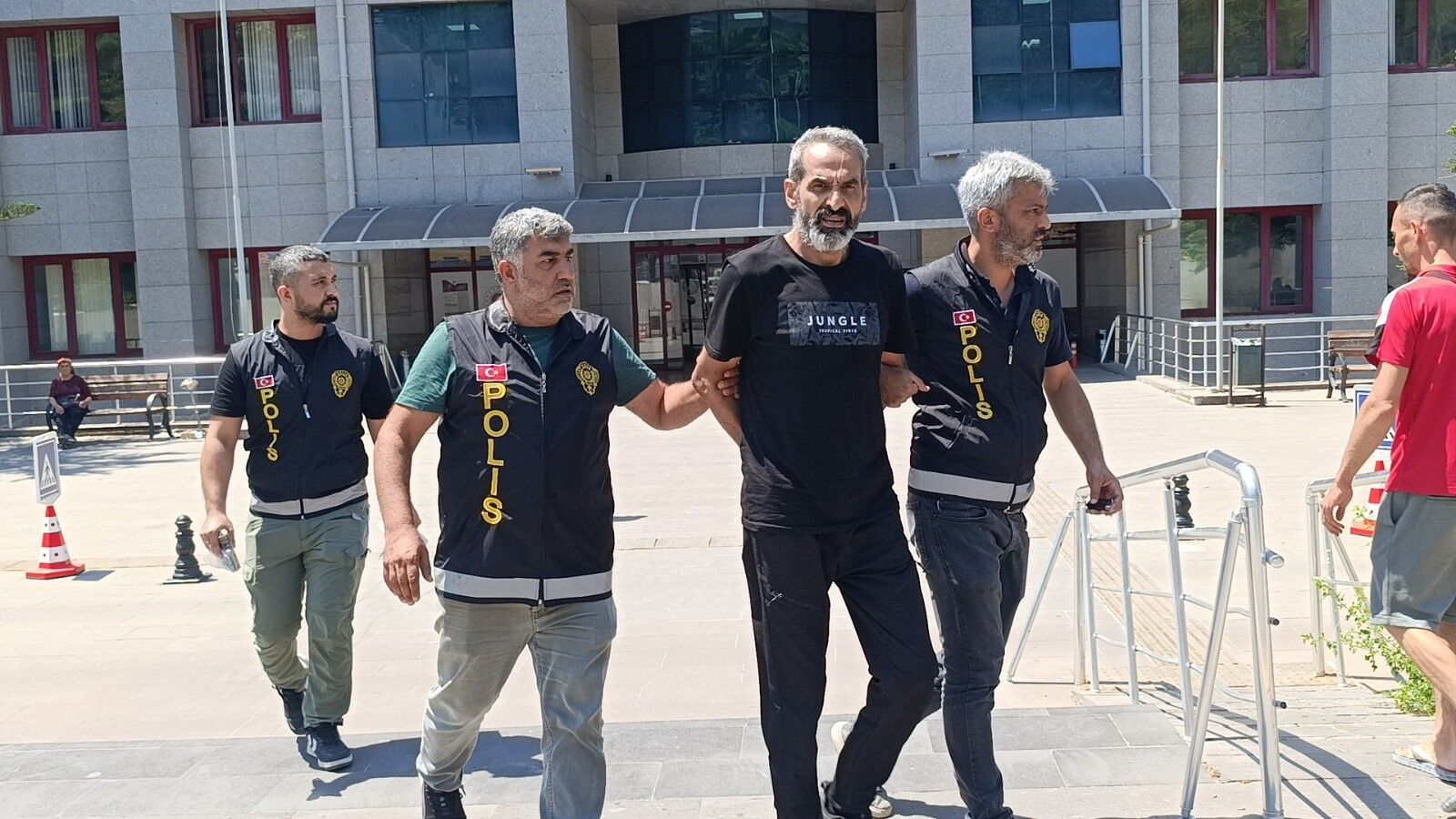 Manavgat Firari Hukumlu Yaralandi Antalya2