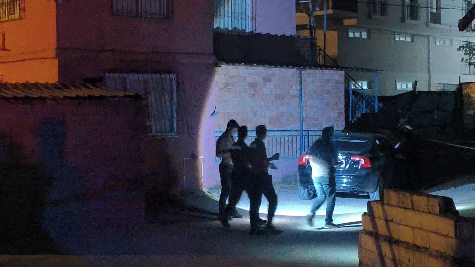Muratpasa Ilcesi Pompali Tufekli Saldiri Antalya4
