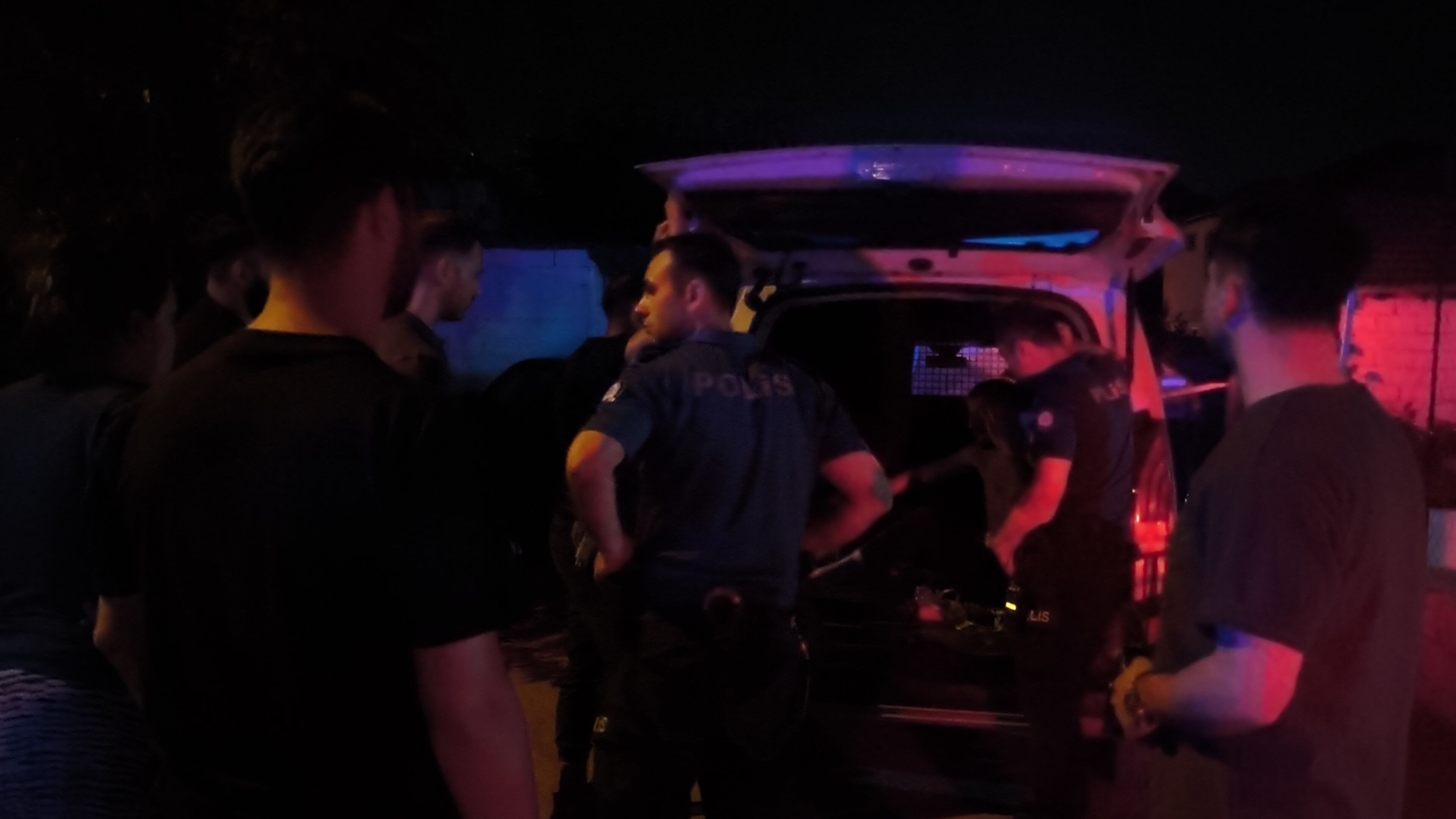 Muratpasa Ilcesi Pompali Tufekli Saldiri Antalya6