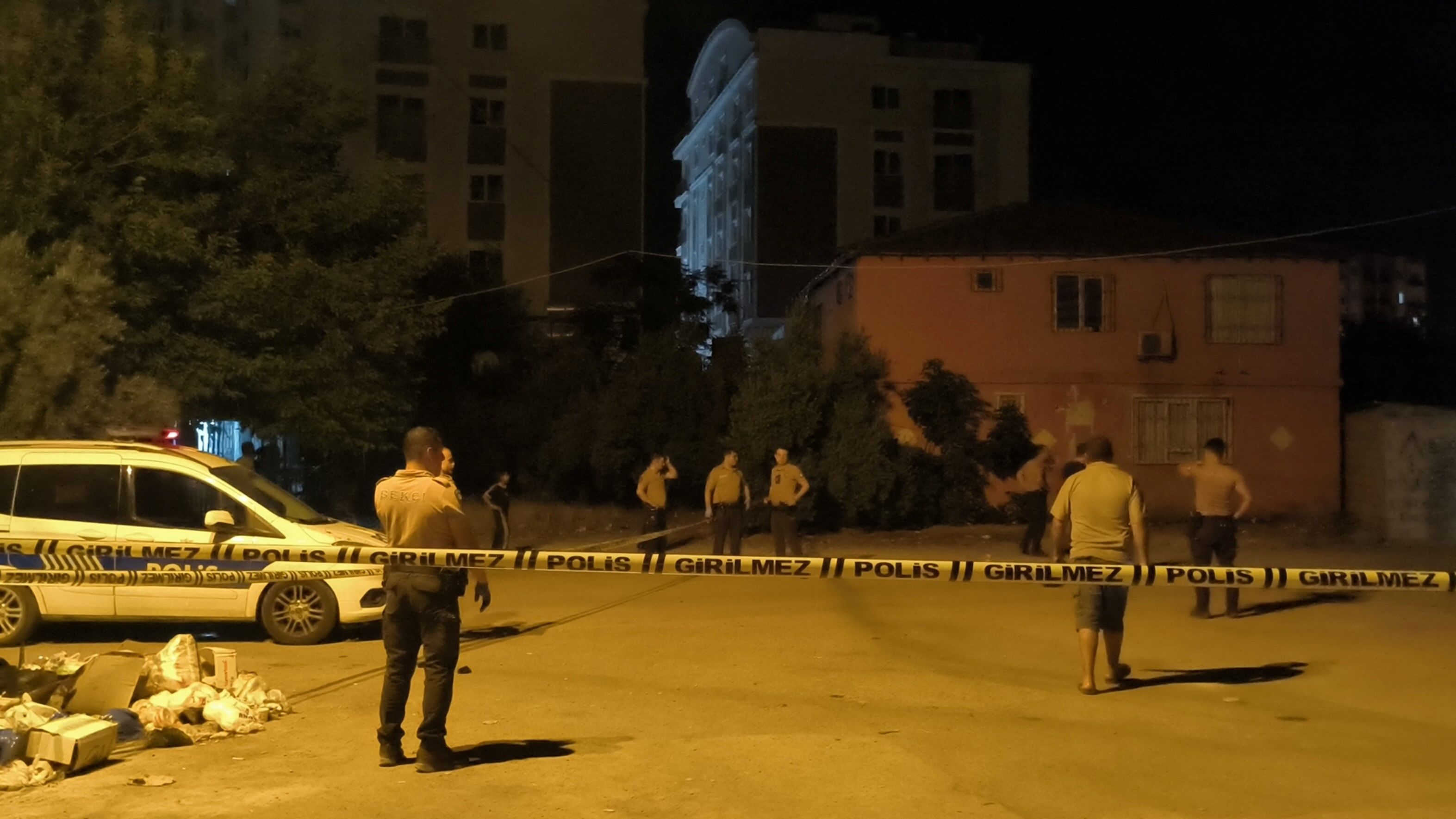 Muratpasa Ilcesi Pompali Tufekli Saldiri Antalya7