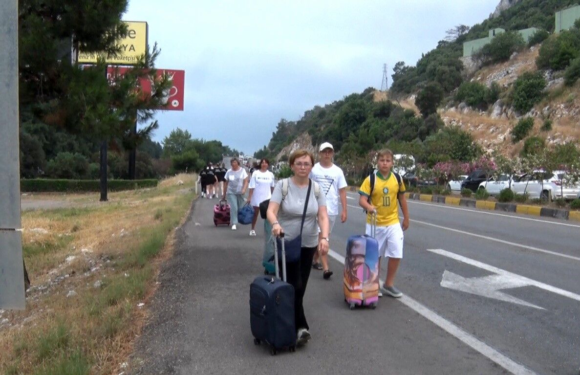 Tir Kazasi Kemeryolu Antalya5