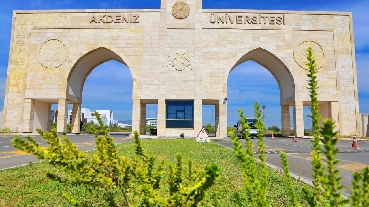 Akdeniz Üniversitesi-3