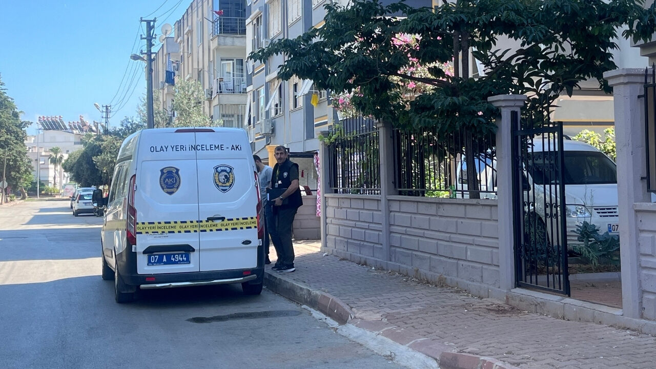 Ölü Bulundu Antalya
