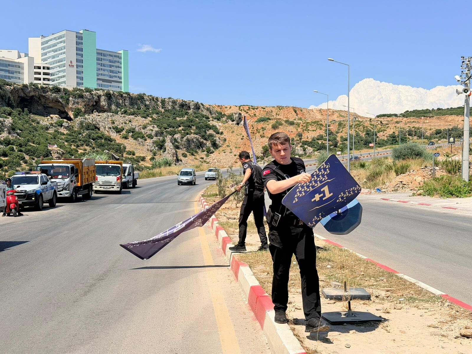 Kepezde Kaldirim Ve Yol Isgallerine Gecit Yok 2