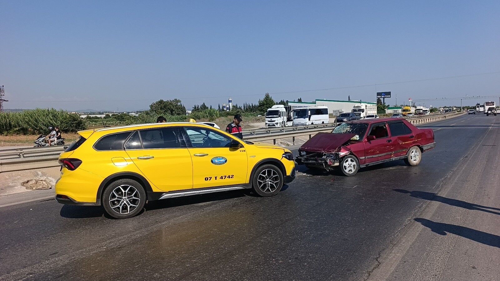 Alkollu Surucu Taksiye Carpti Antalya Manavgat3