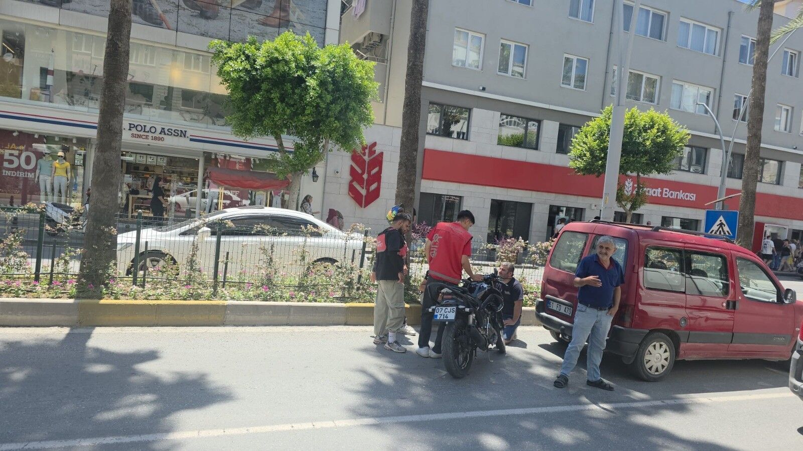 Antalya Caddesi Pespese Kaza 2Yarali5