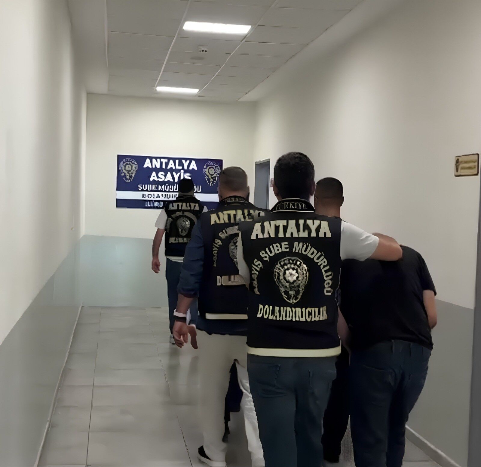 Antalya Gulen Yuz Operasyonu Sahte Altin Dis1-1
