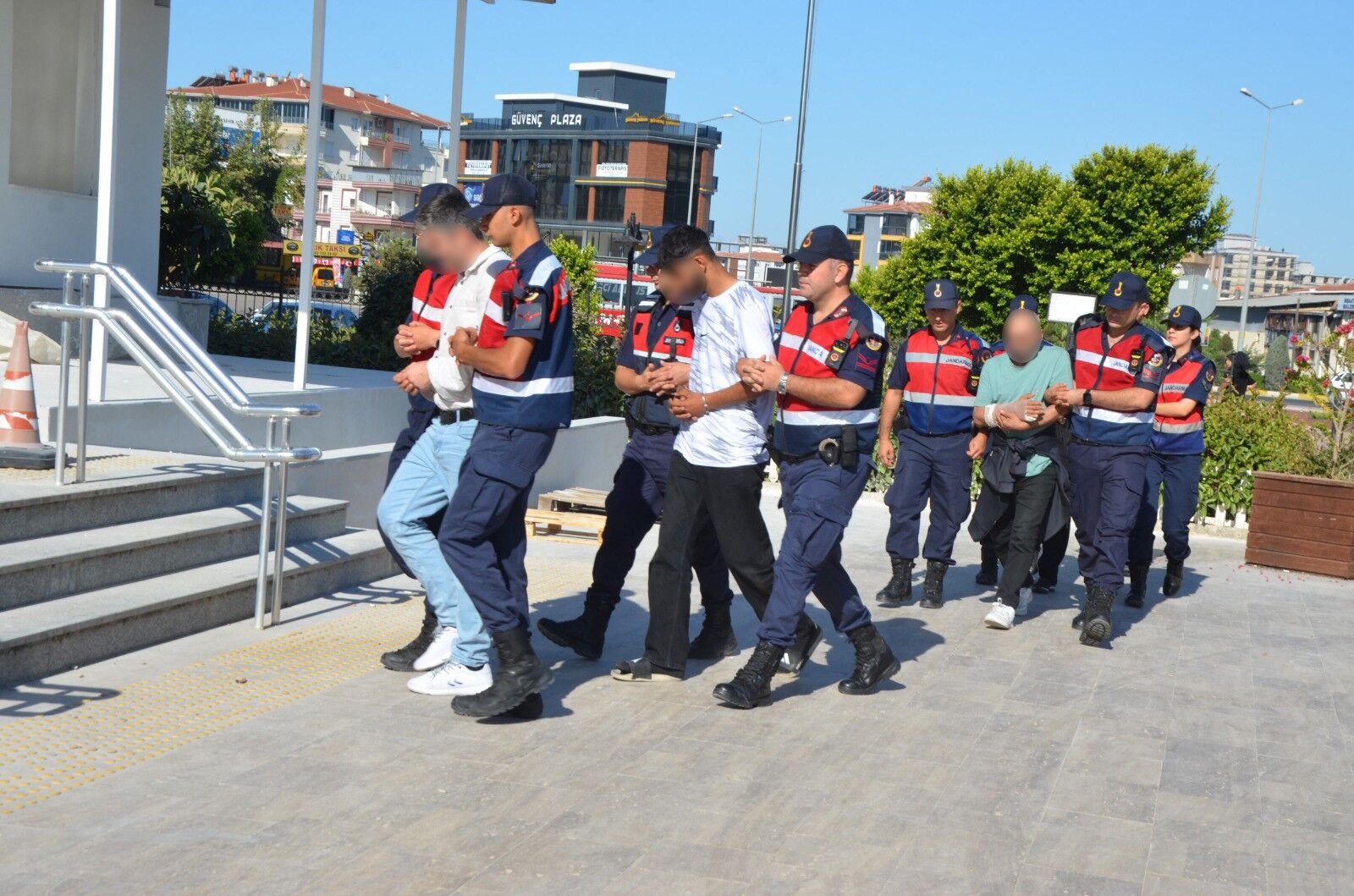 Antalya Serik Dolandiricilik 4 Gozalti2