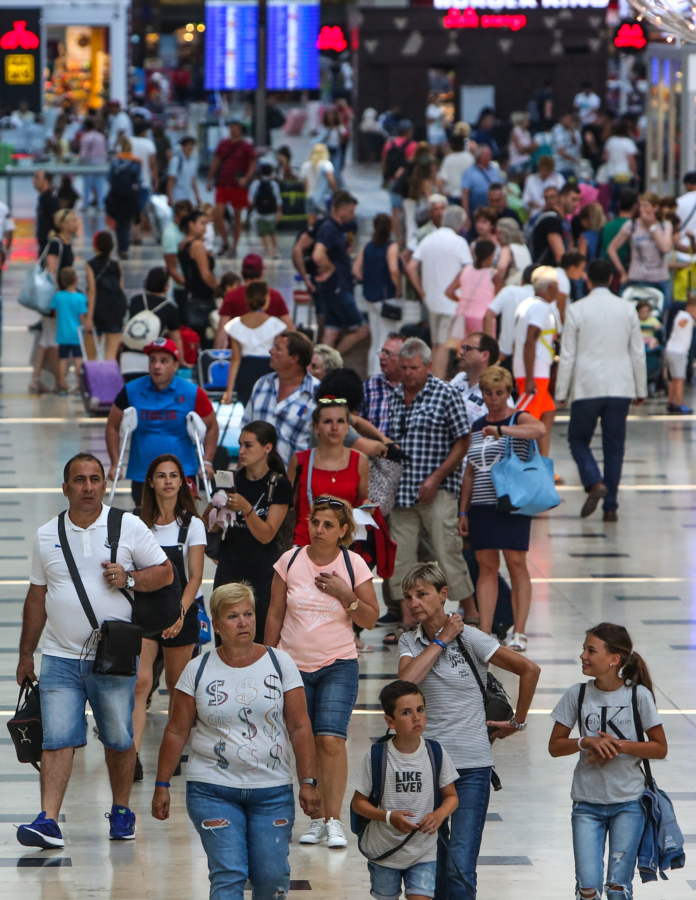 Antalya Turist Havaaalani 16