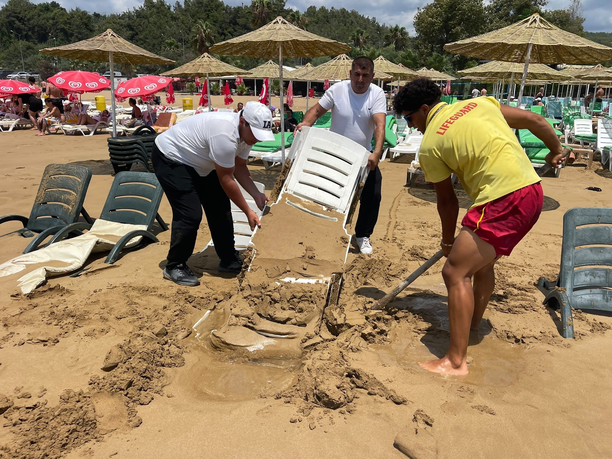 Dev Dalga Sezlong Kum Alanya1