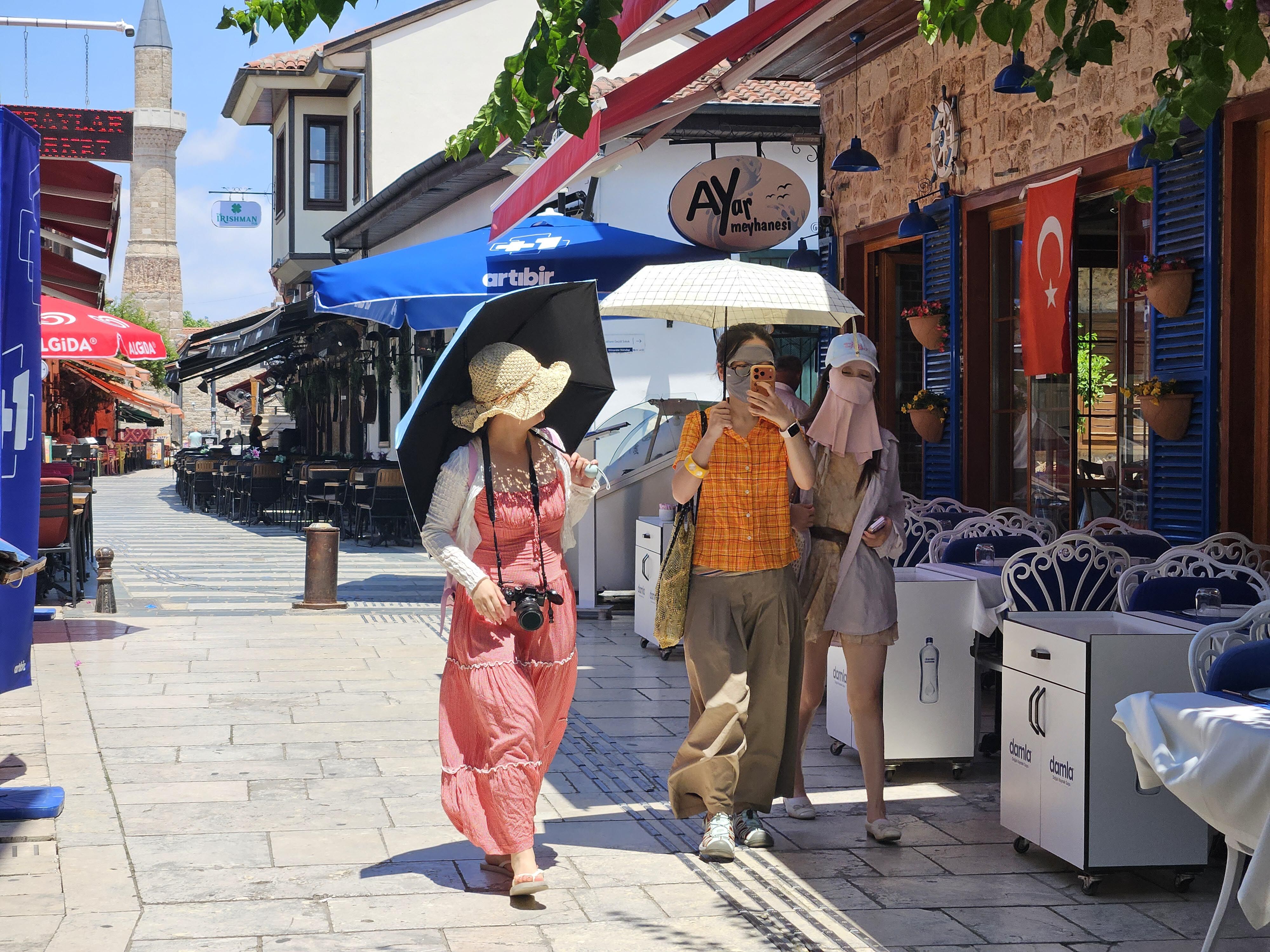 Kaleici Uzak Dogu Turist1