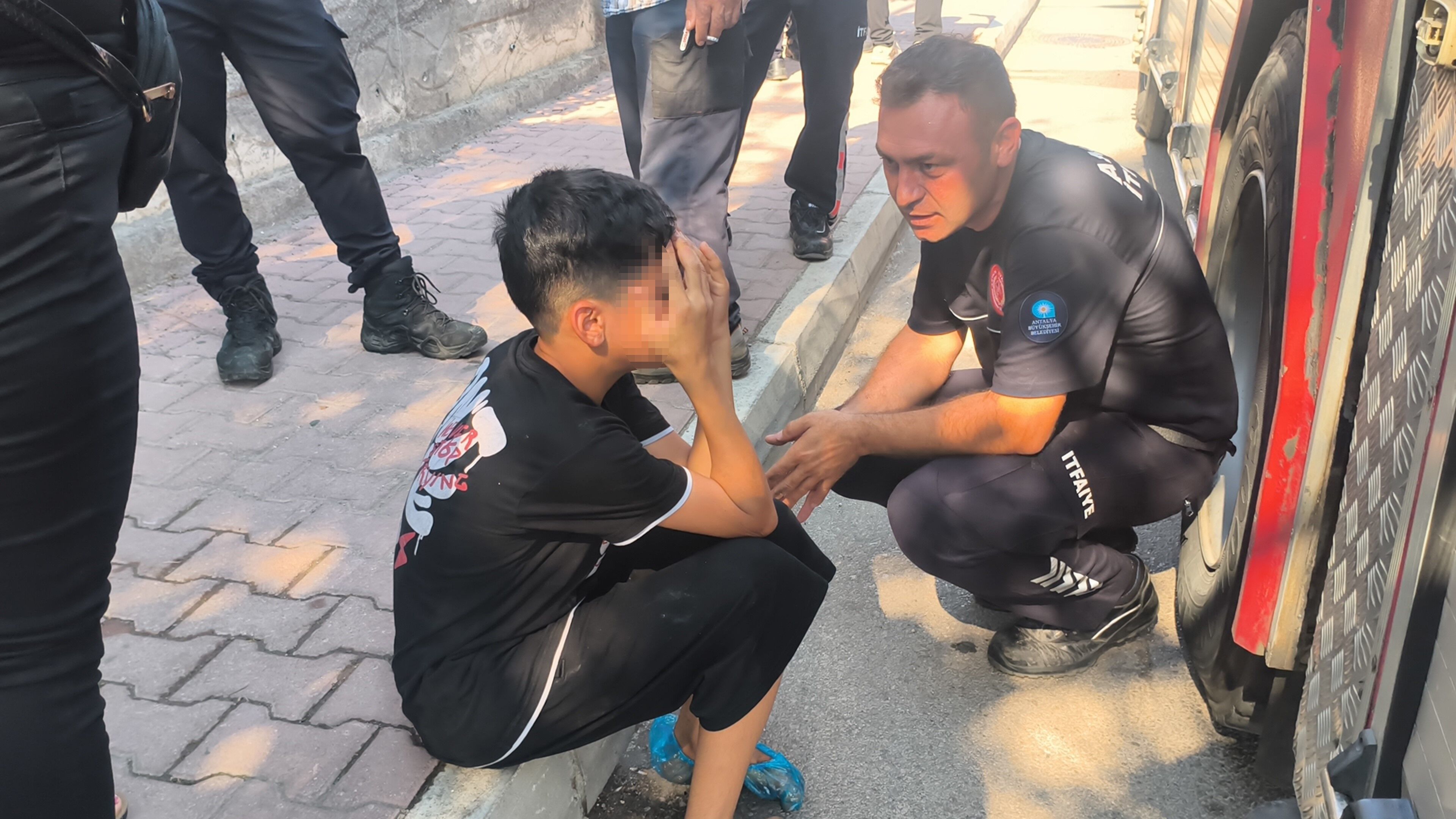 Kepez Yangin Itfaiye Teomanpasa Antalya8