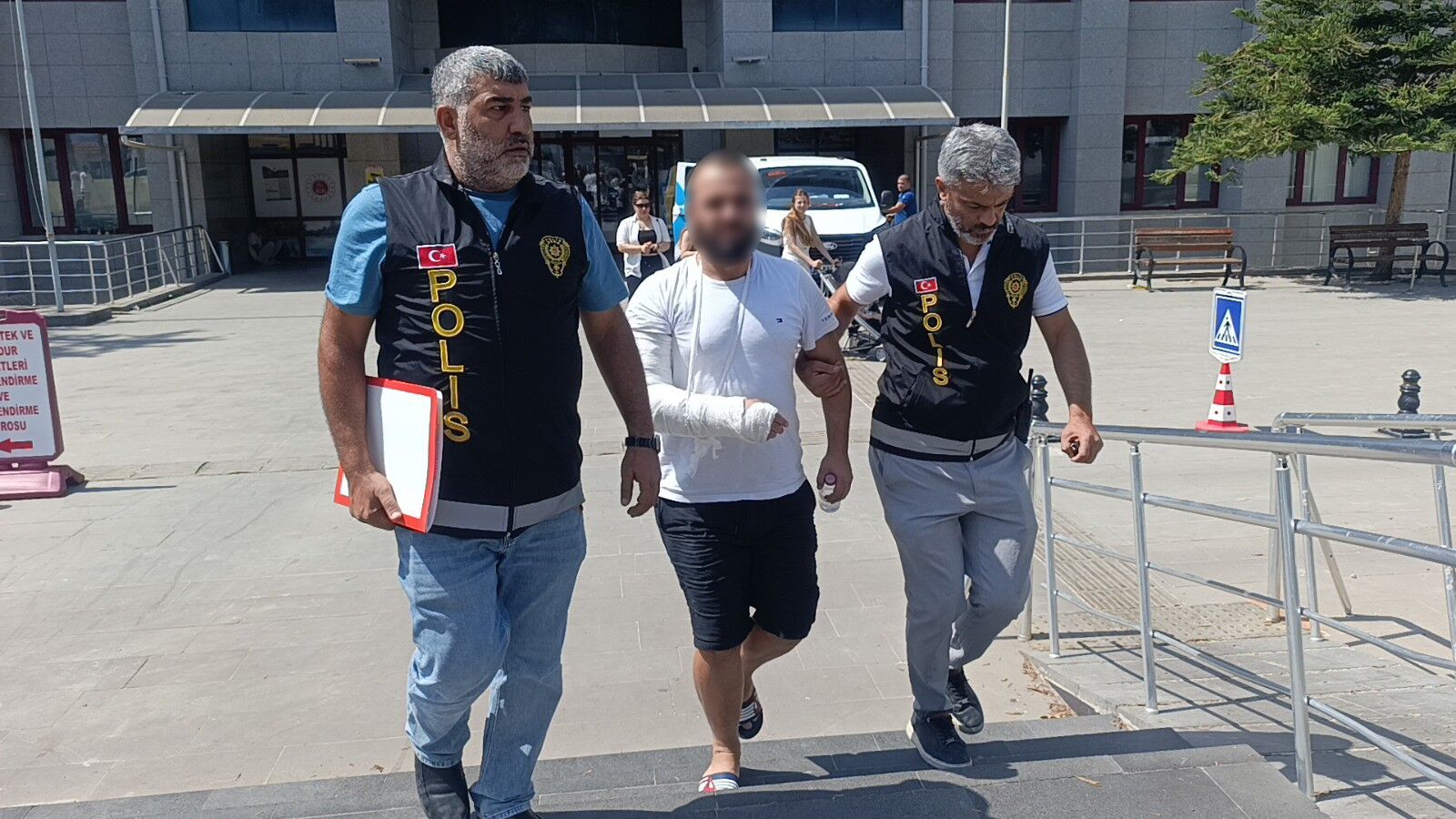 Manavgat Firari Hukumluler Yakalandi