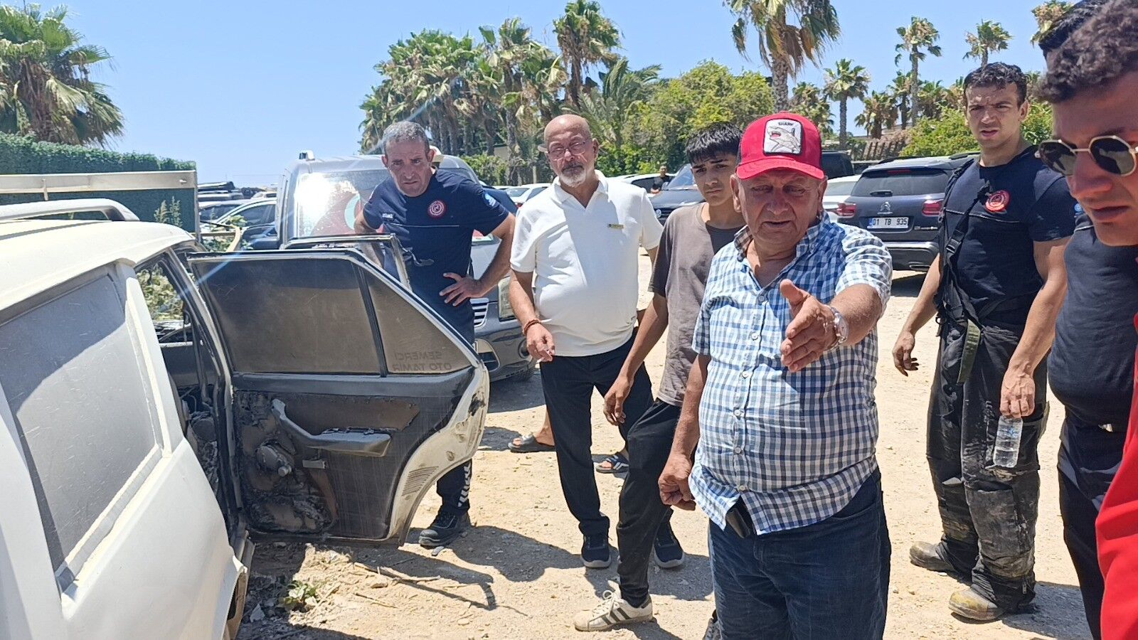 Manavgat Karacalar Mahallesi Antalya Otomobil Yangini5