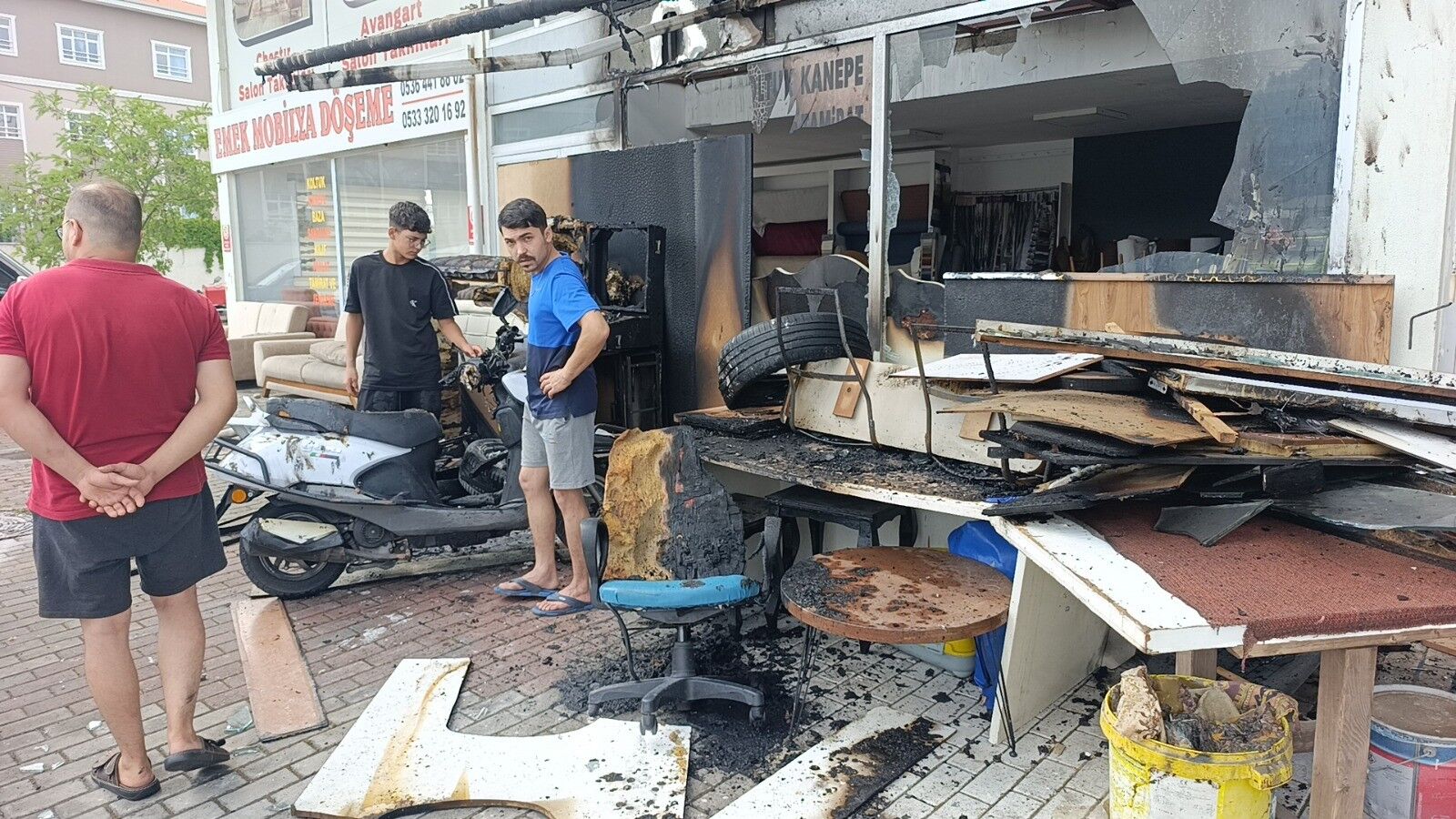 Manavgat Mobilya Antalya Yangin2