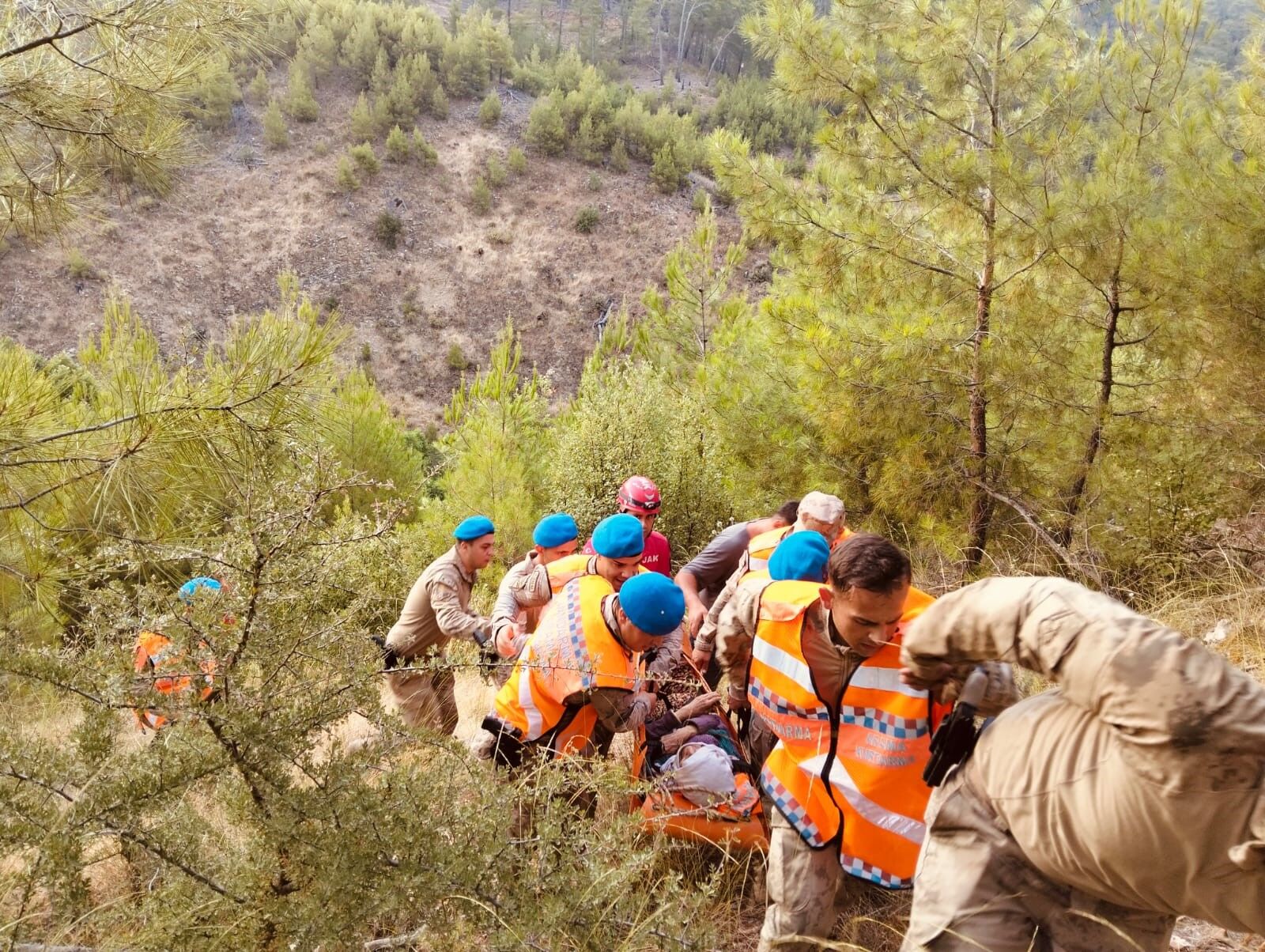 Serik Alzheimer Hastasi Kadin Dere Yataginda Bulundu1