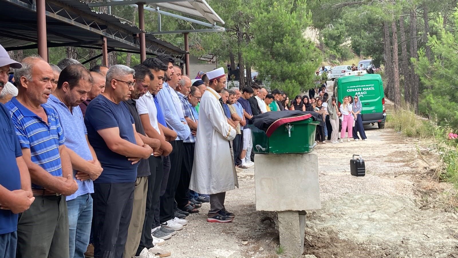 Tugce Sen Mersin Antalya Yolu1