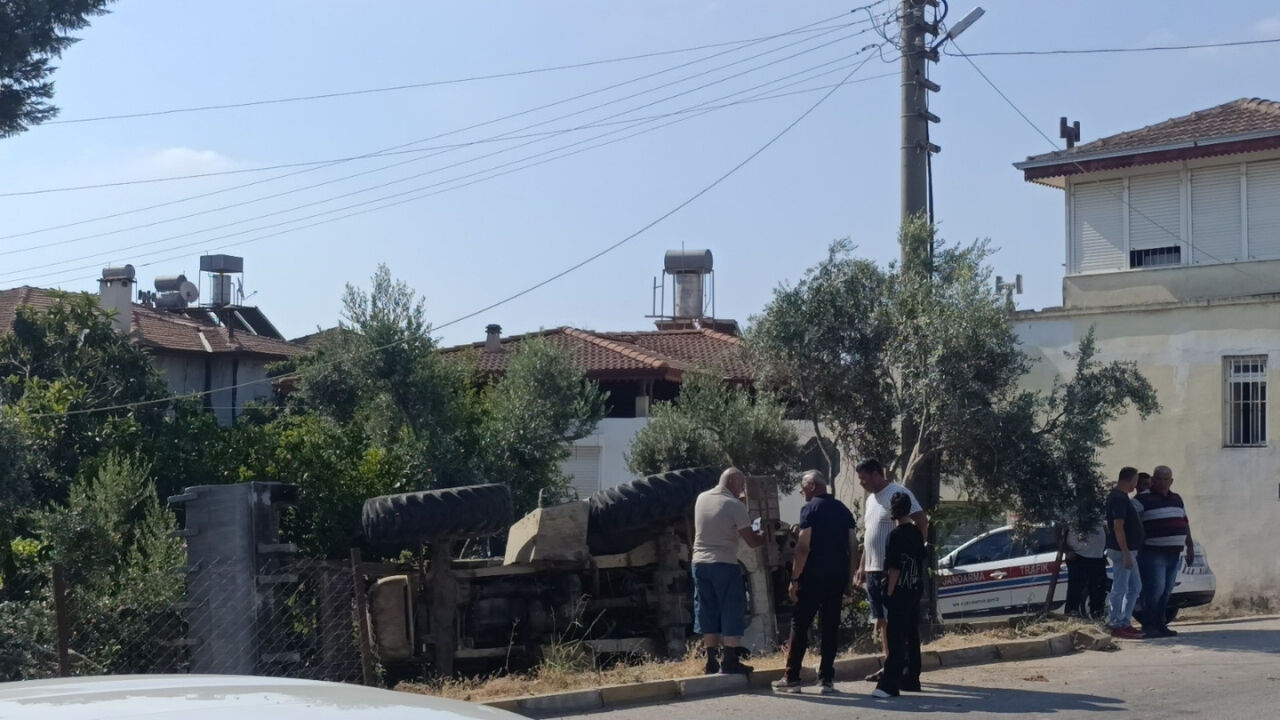 Iş Makinesi Devrildi