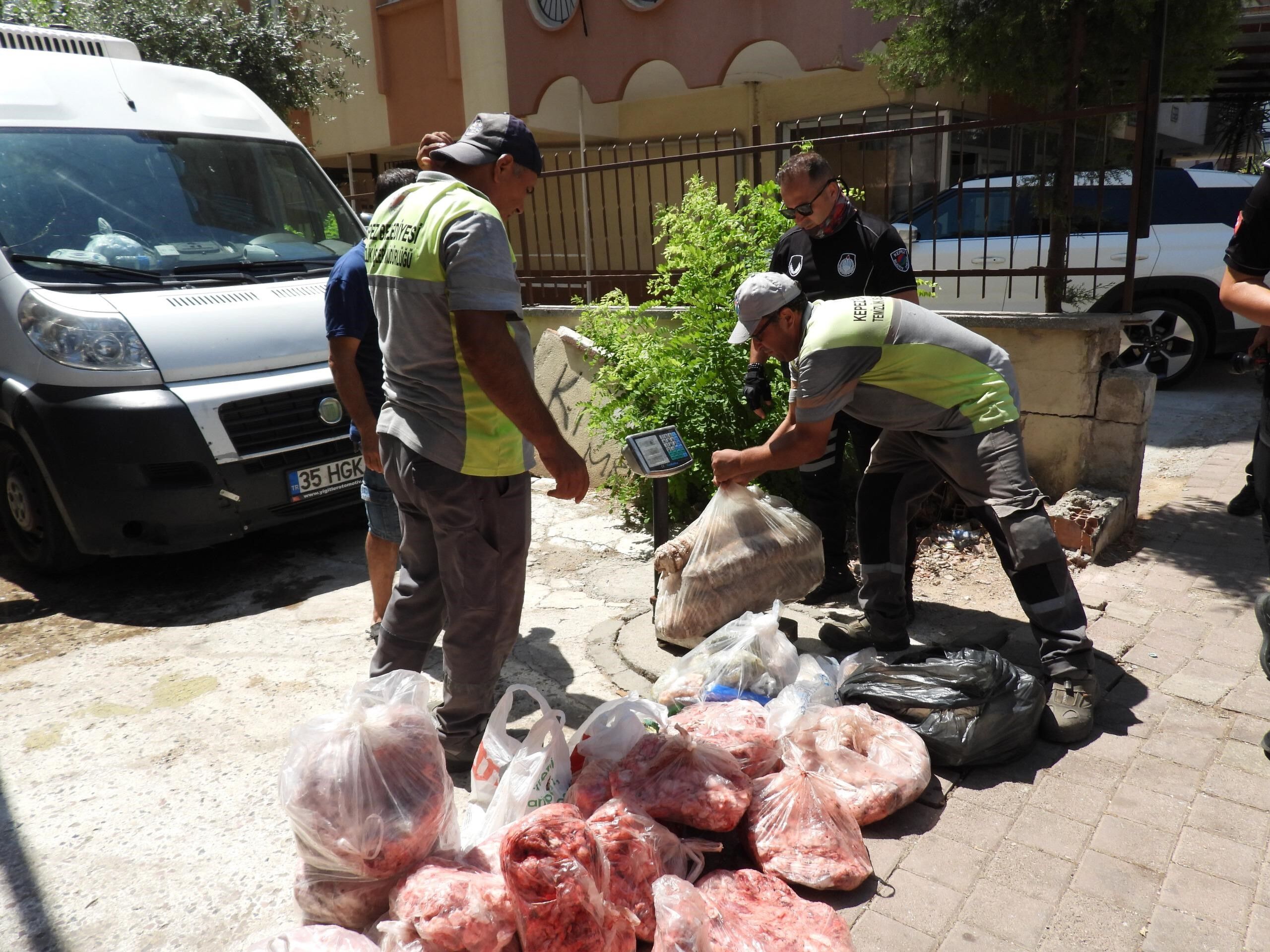 Antalya Gida Deposu Skandal1