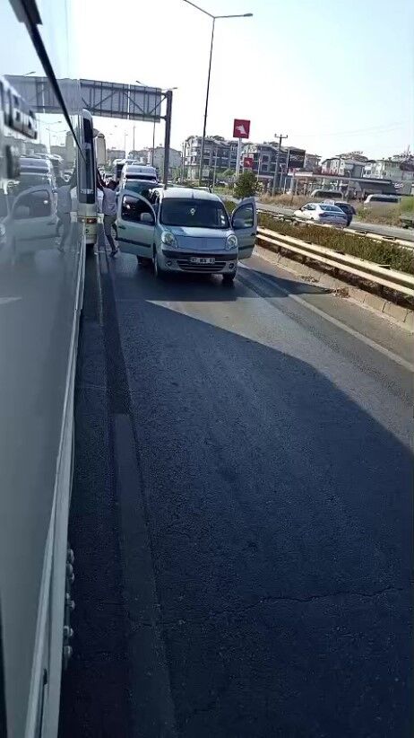 Antalya Servis Otobusu Saldiri Ani2