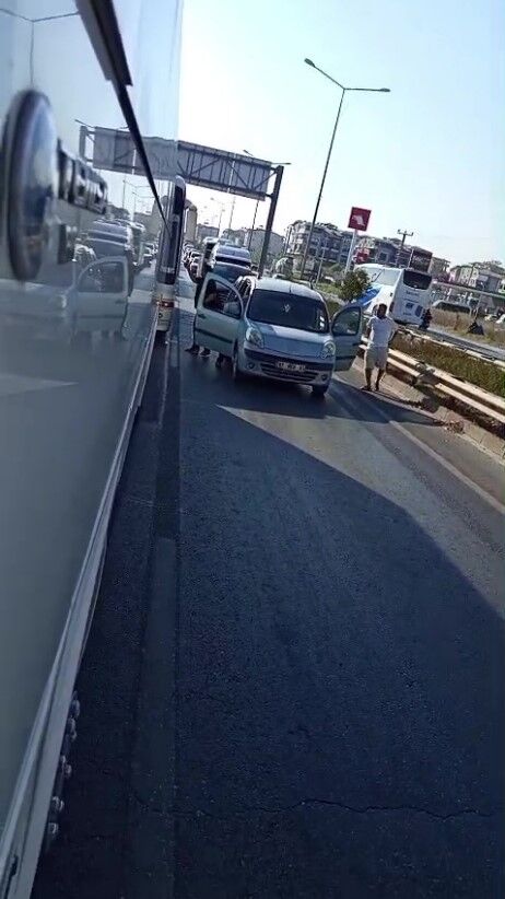 Antalya Servis Otobusu Saldiri Ani3