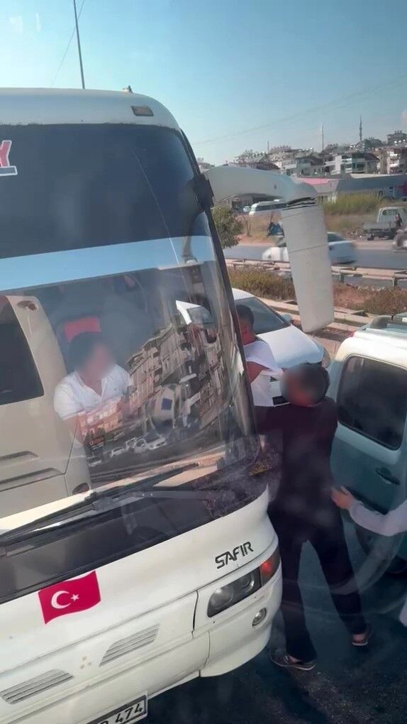 Antalya Servis Otobusu Saldiri Ani4