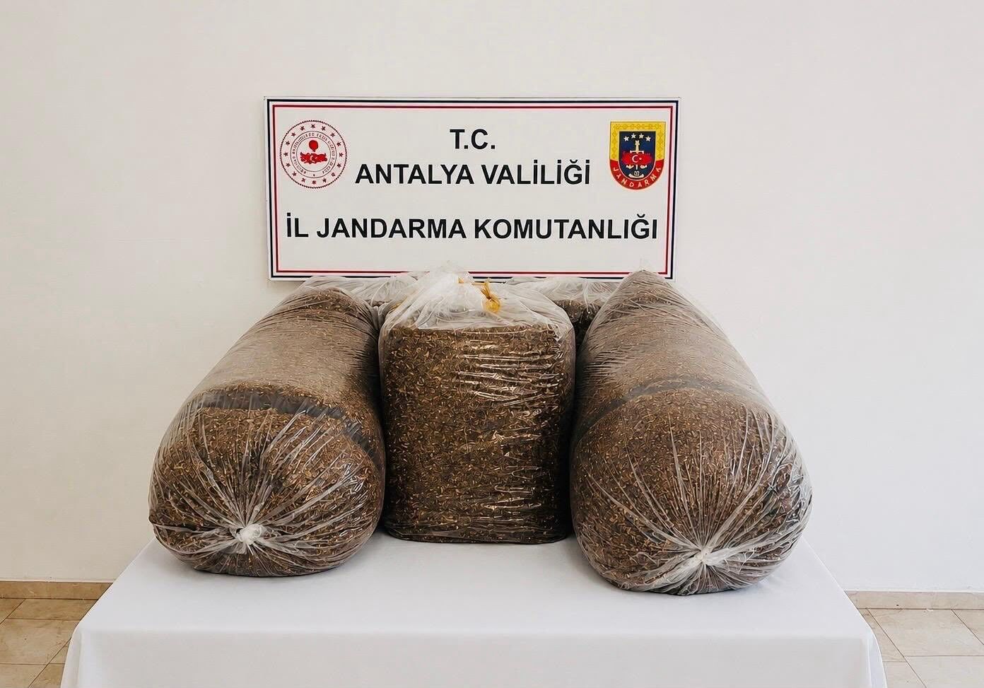 Kacak Tutun Operasyonu Antalya2