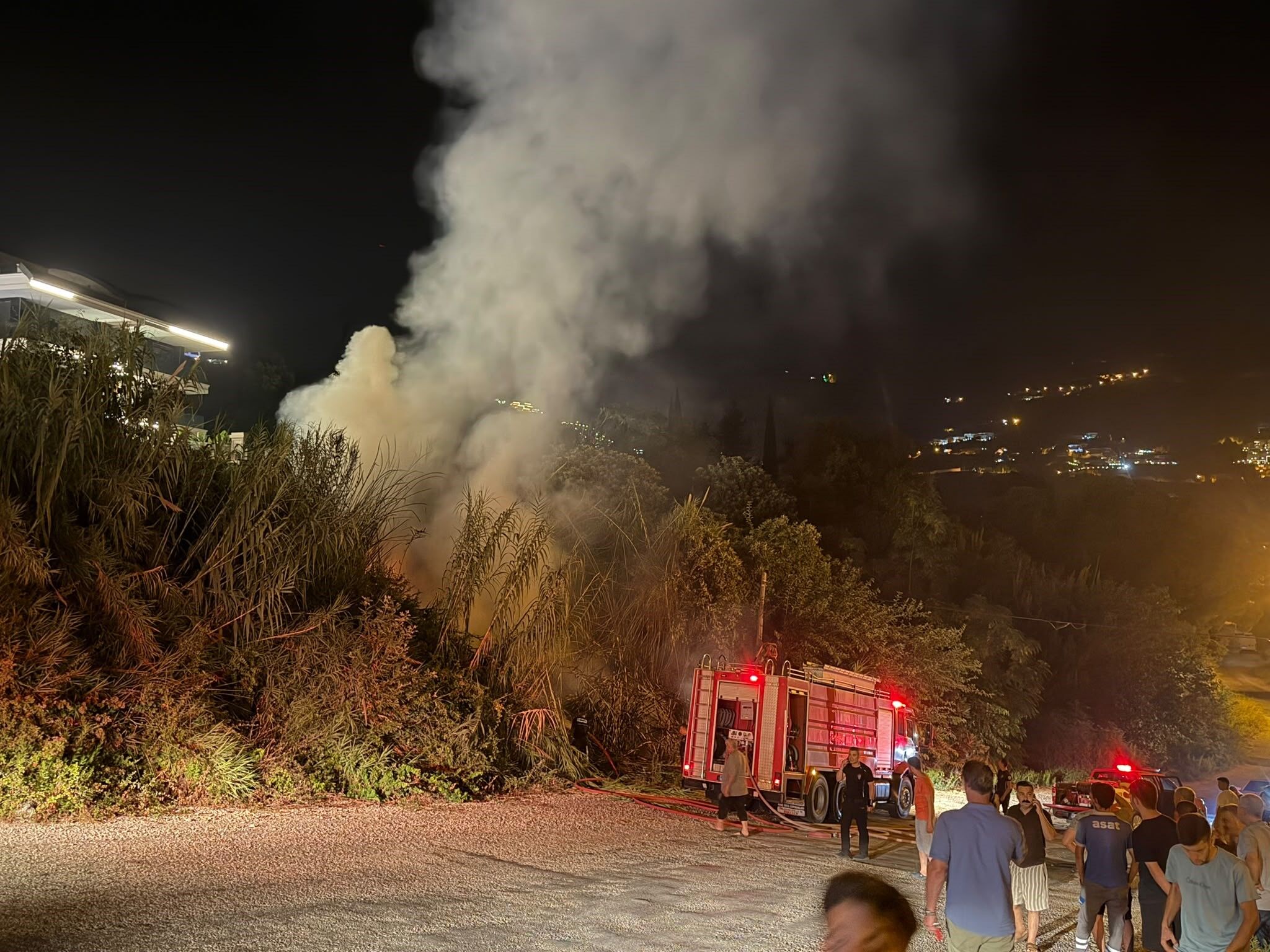 Tepe Basi Alanya Sazlik Alan Yangini3