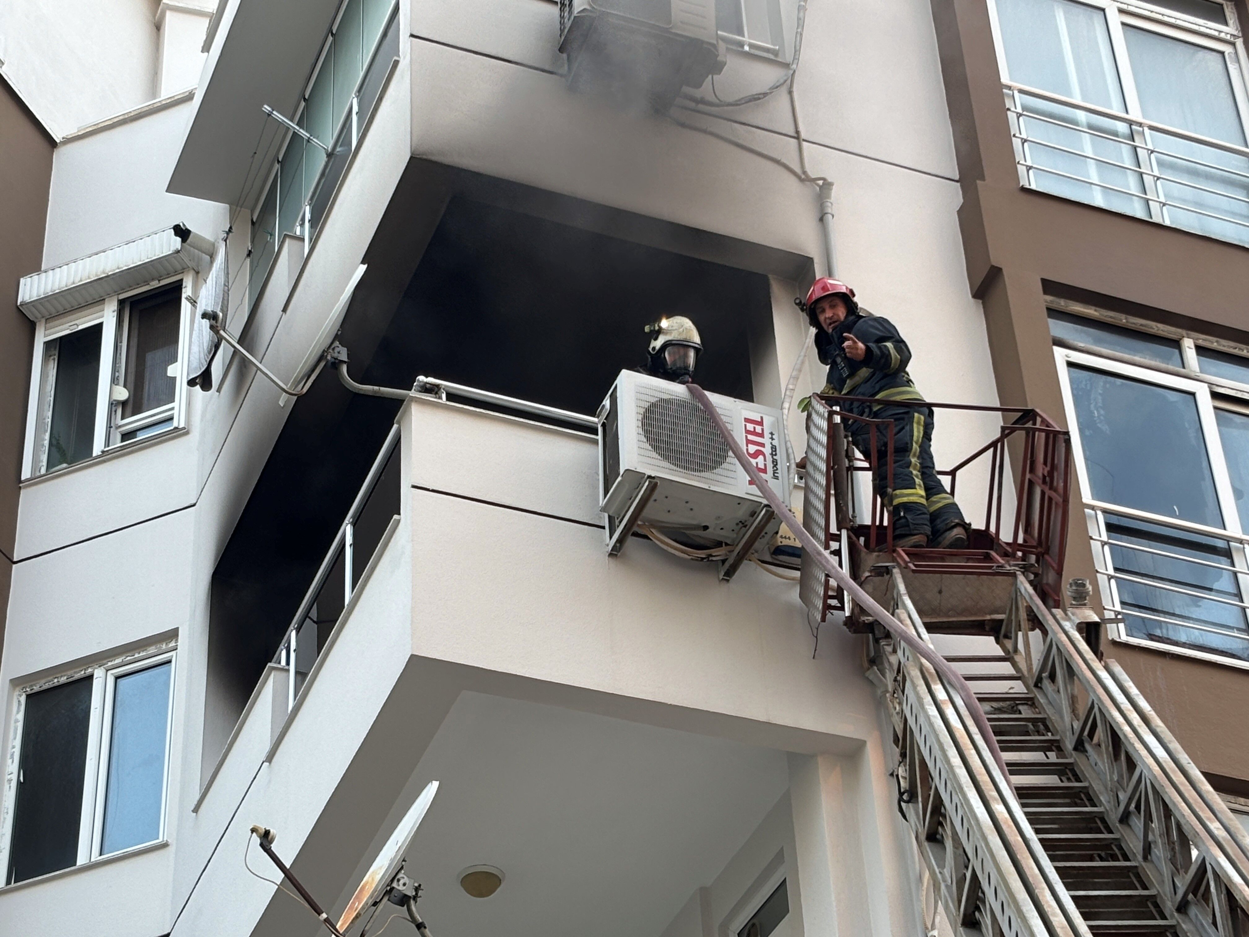 Yangin Hurma Mahallesi Antalya2