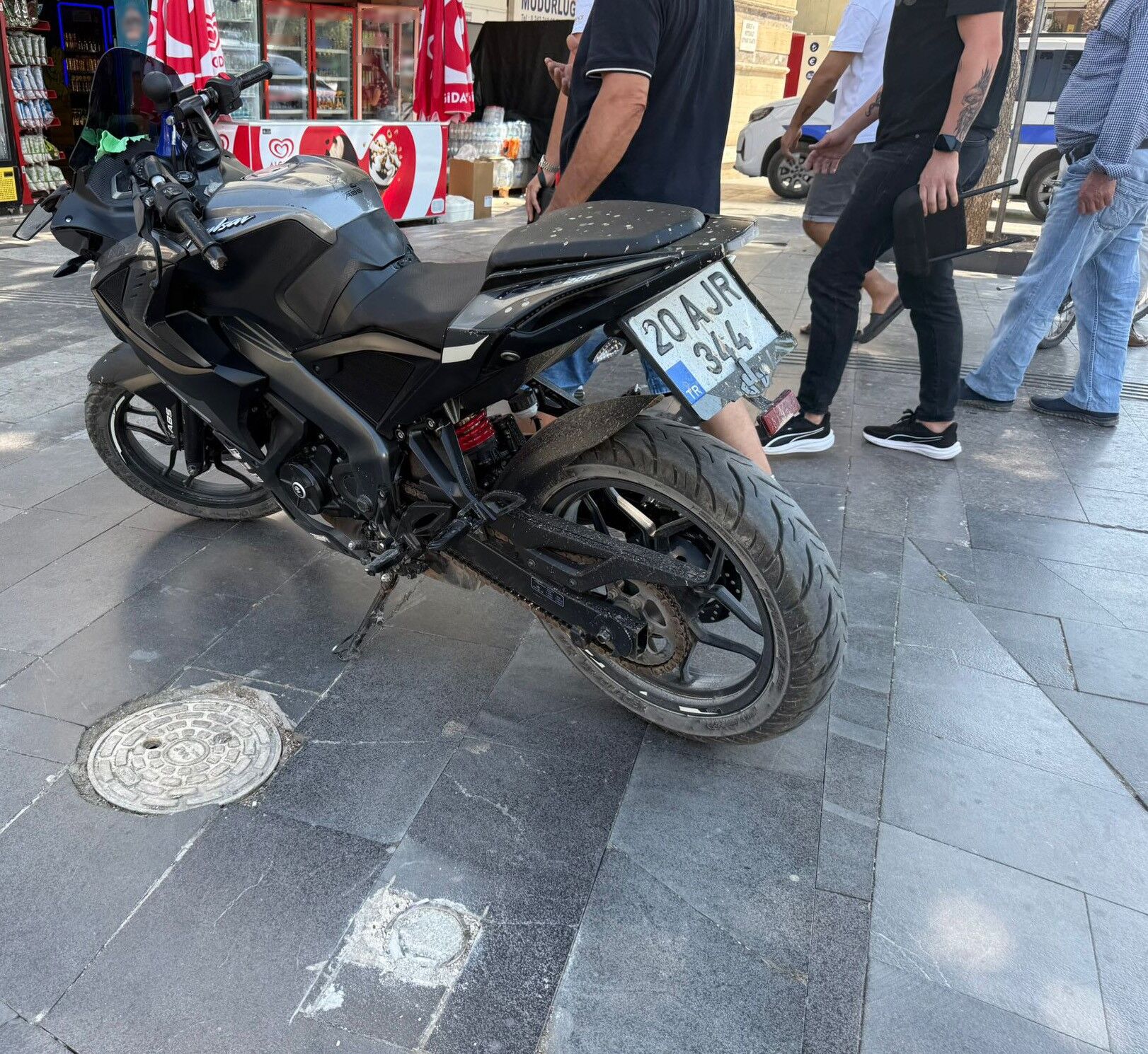 A W778447 02