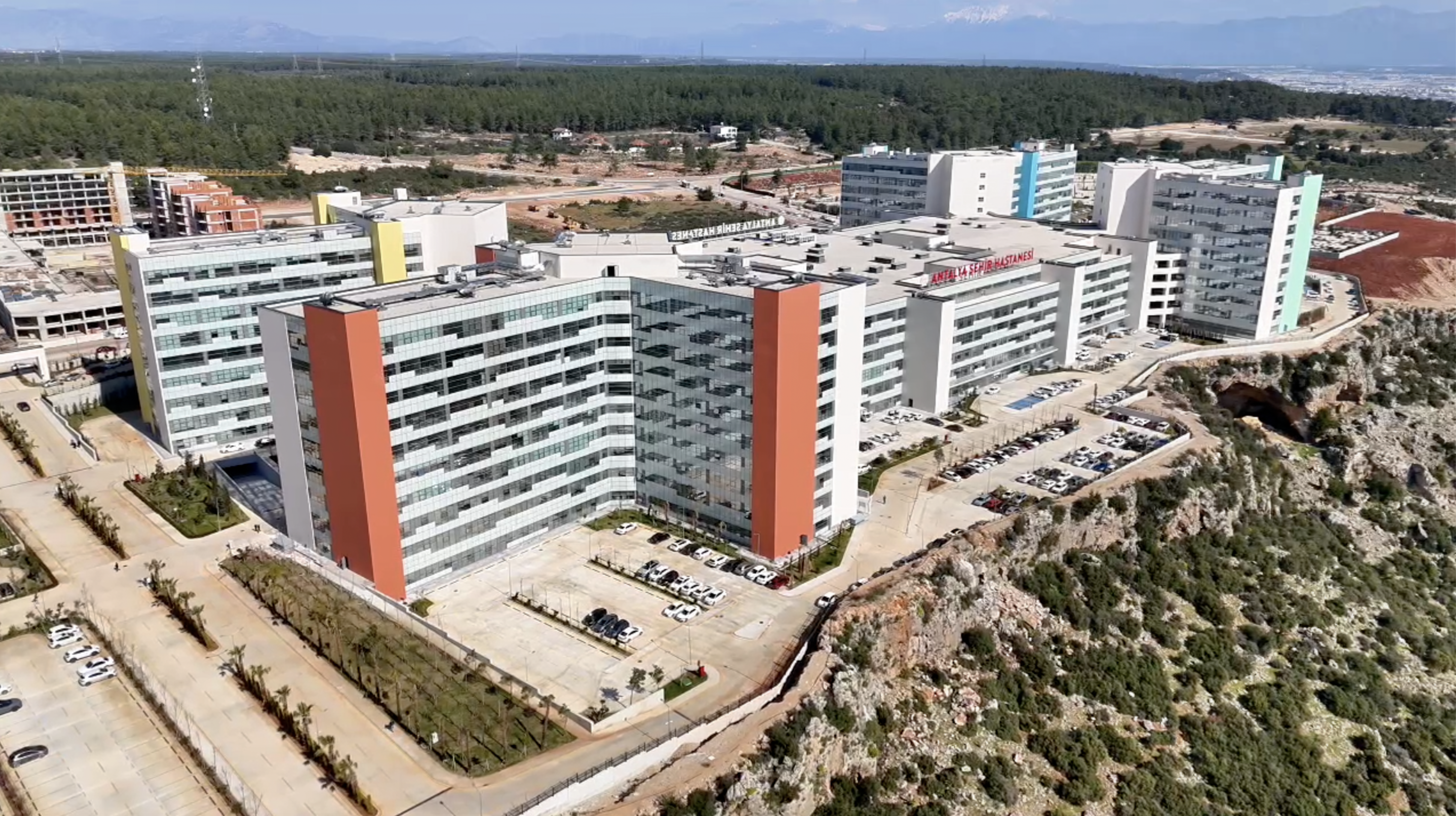Şehi̇r Hastanesi̇ Foto 1