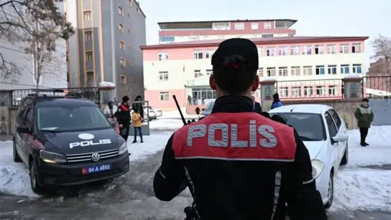 Okullar Bahçe Görevlisi