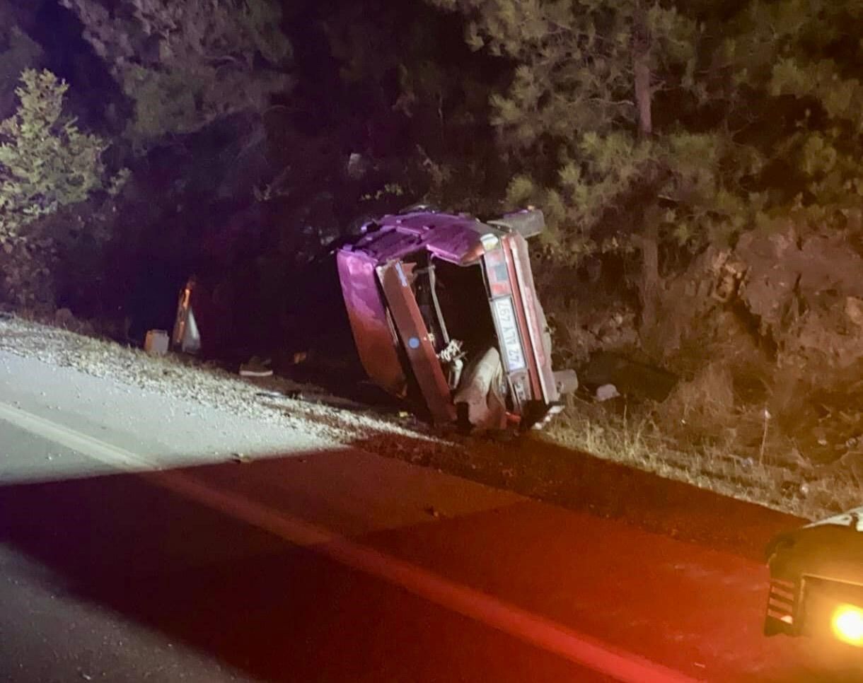 Akseki Trafik Kazasi 2 Surucu Yaralandi3