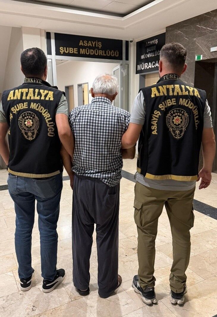 Antalya Hukumlu Raran Sahis Yakalandi