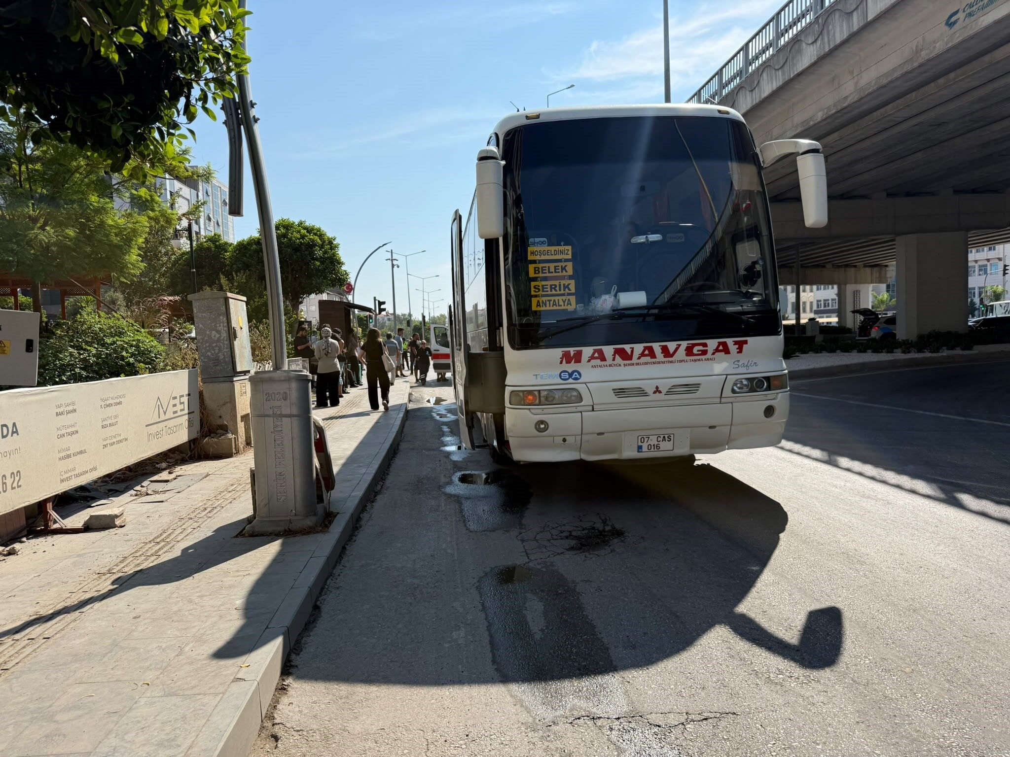 Antalya Toplu Tasima Motosiklet Kaza Serik2