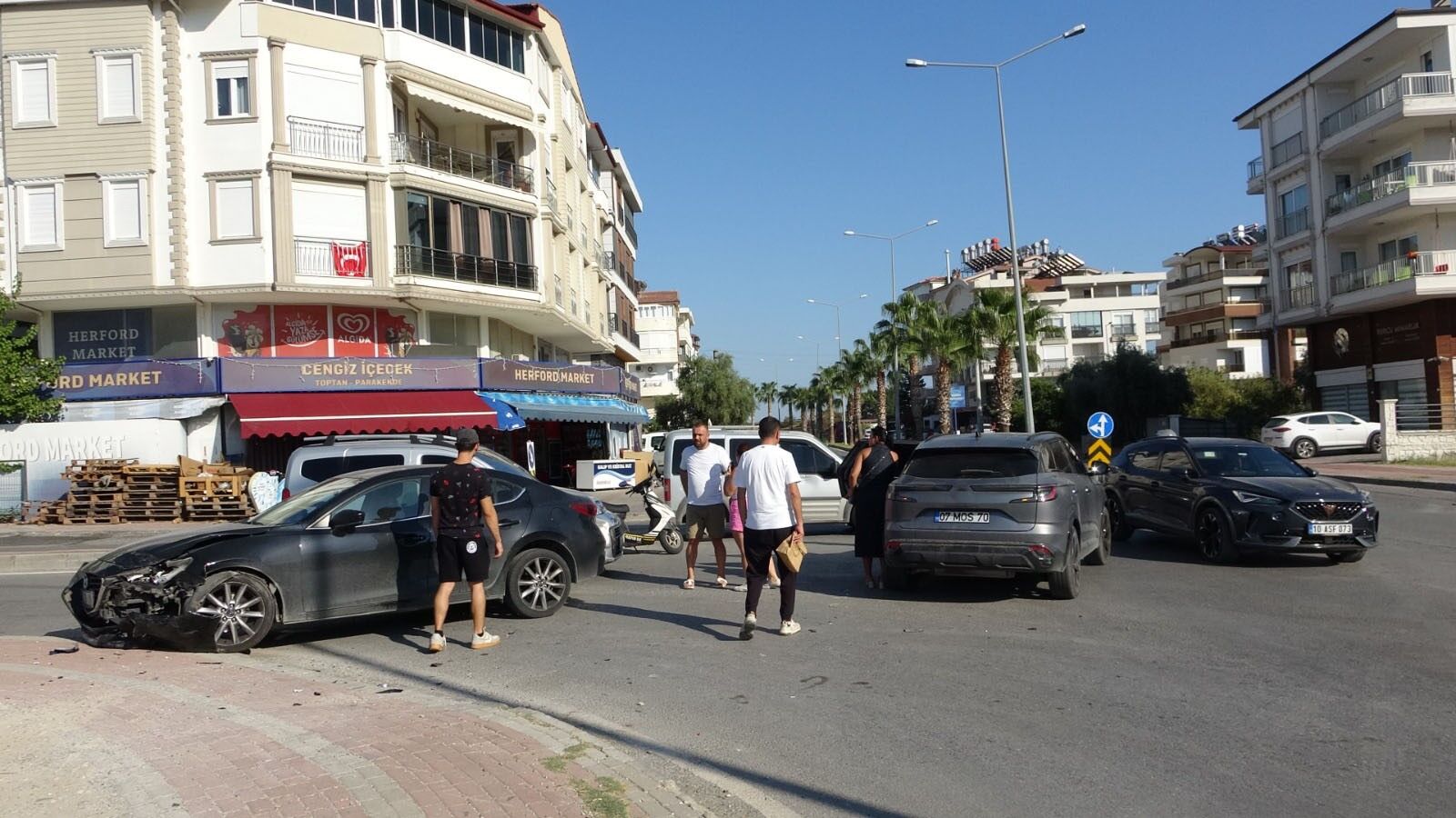 Antalya’nın Manavgat Ilçesinde Meydana Gelen Kazada Şans Eseri Yaralanan Olmadı.3