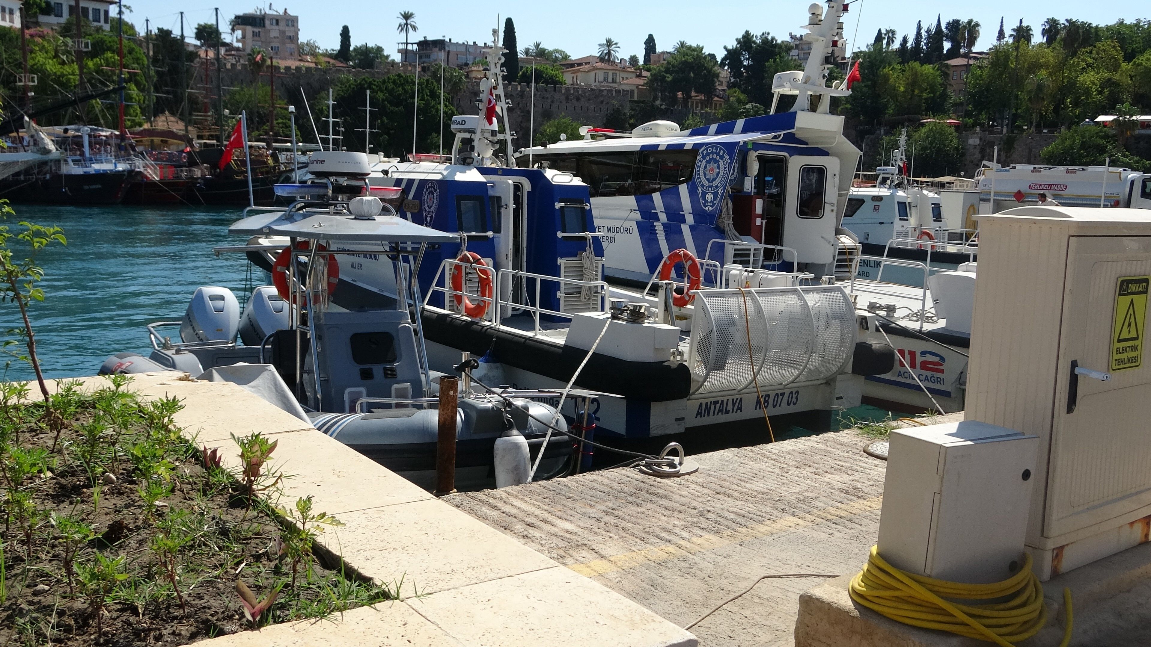 Deniz Antalya Sup Mahsur Kaldilar4