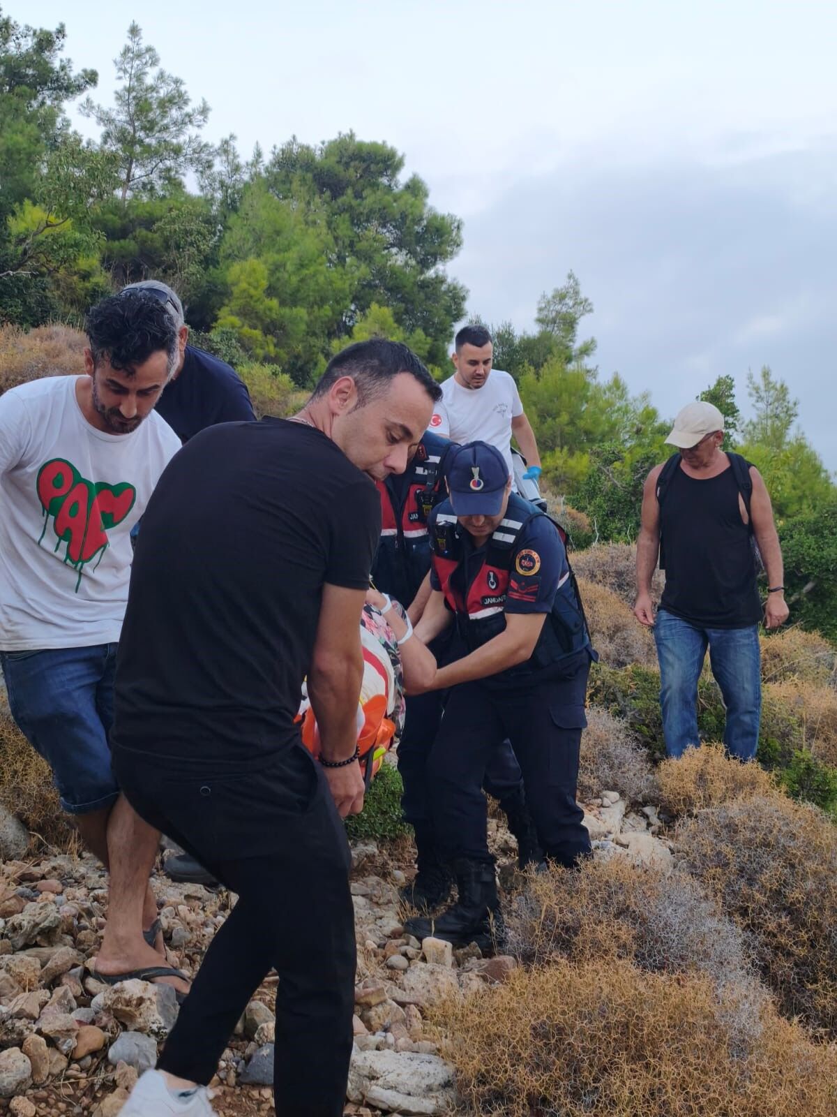 Doga Yuruyusu Hollandali Turist Kurtarildi Antalya2