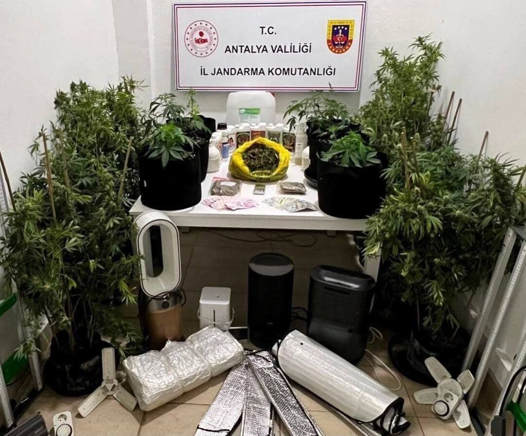 Dosemealti Kepez Uyusturucu Operasyonu